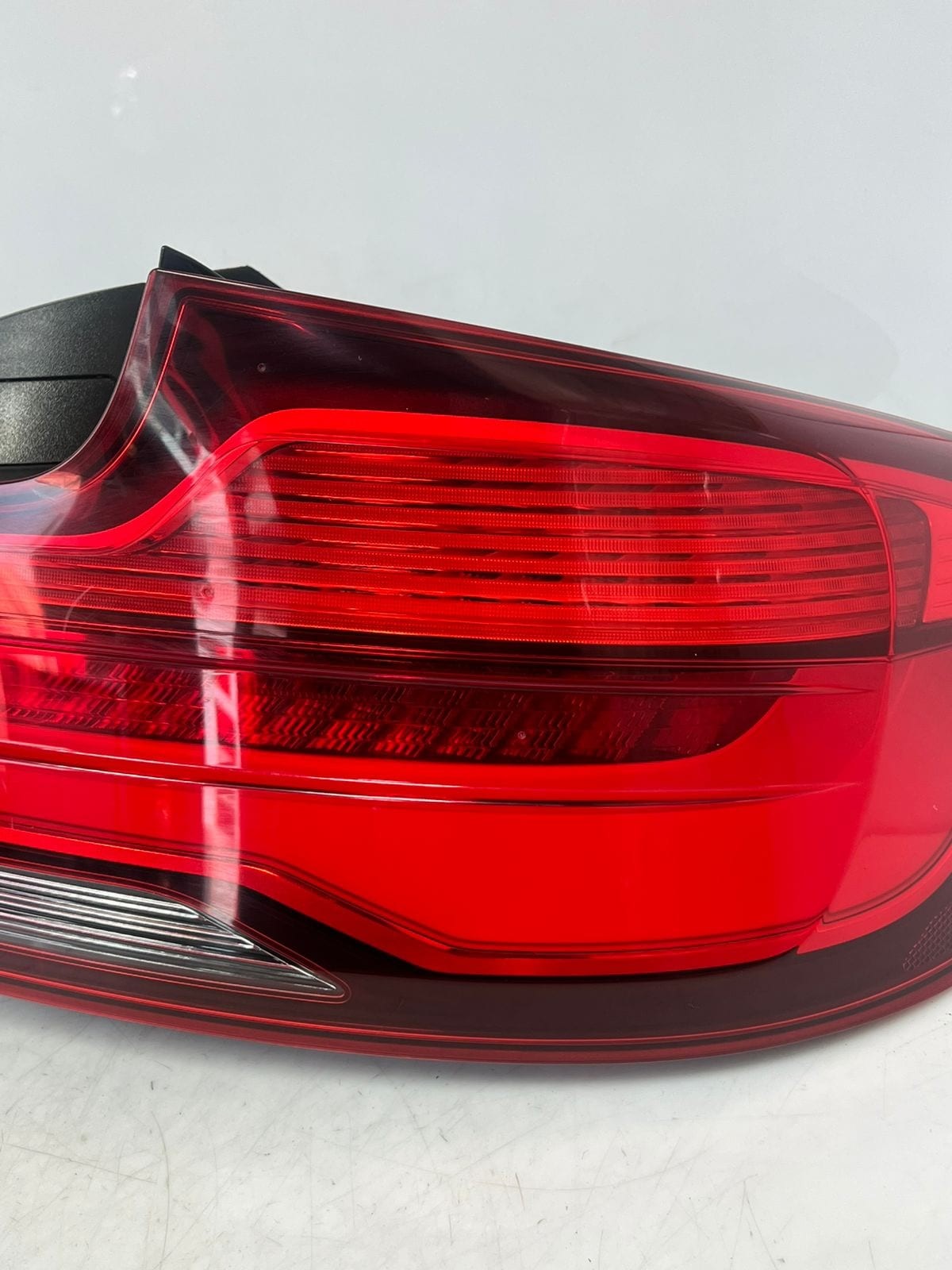 2018-2020 BMW 2' 230i M240i and M2 F22 F87 LCI Tail Light Right LED 7420994 OEM