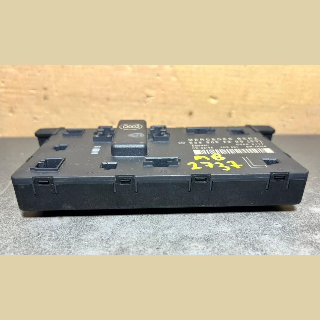 Mercedes-Benz W639 Vito Front Left Side Door Control Module A639 9002900 OEM
