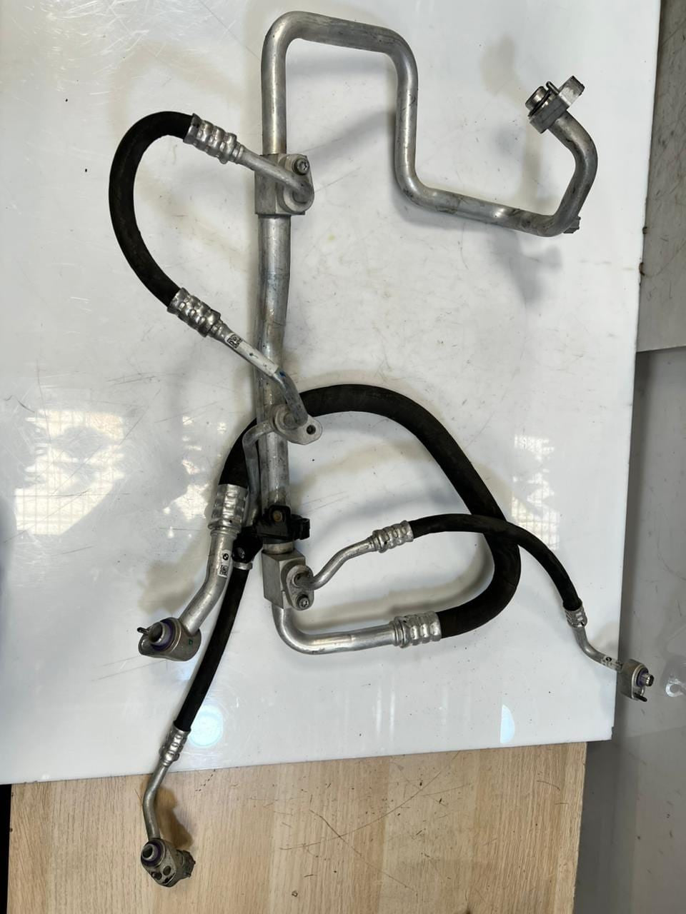 2022-2025 BMW iX 120 A/C Air Conditioning Pipe/Hose 5A01C90 ELECTRIC OEM