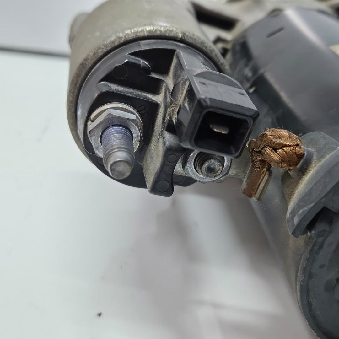 7638194-2013-2014 BMW Z4 320i with N20 2.0L Turbo engine Starter Motor OEM