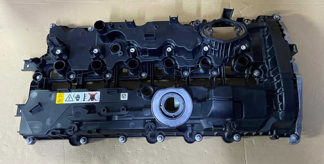 OEM BMW Cylinder Head Cover For B58B30P 2023 TO 2025 7952876 Geniune