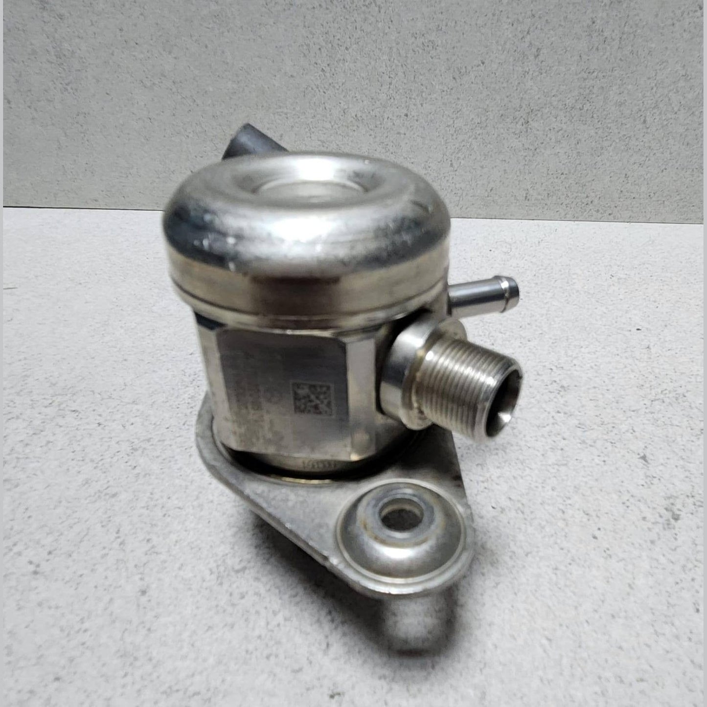 2014-2016 BMW 228i High Pressure Fuel Pump A2700700501 C180 GLA250, A200 B180   