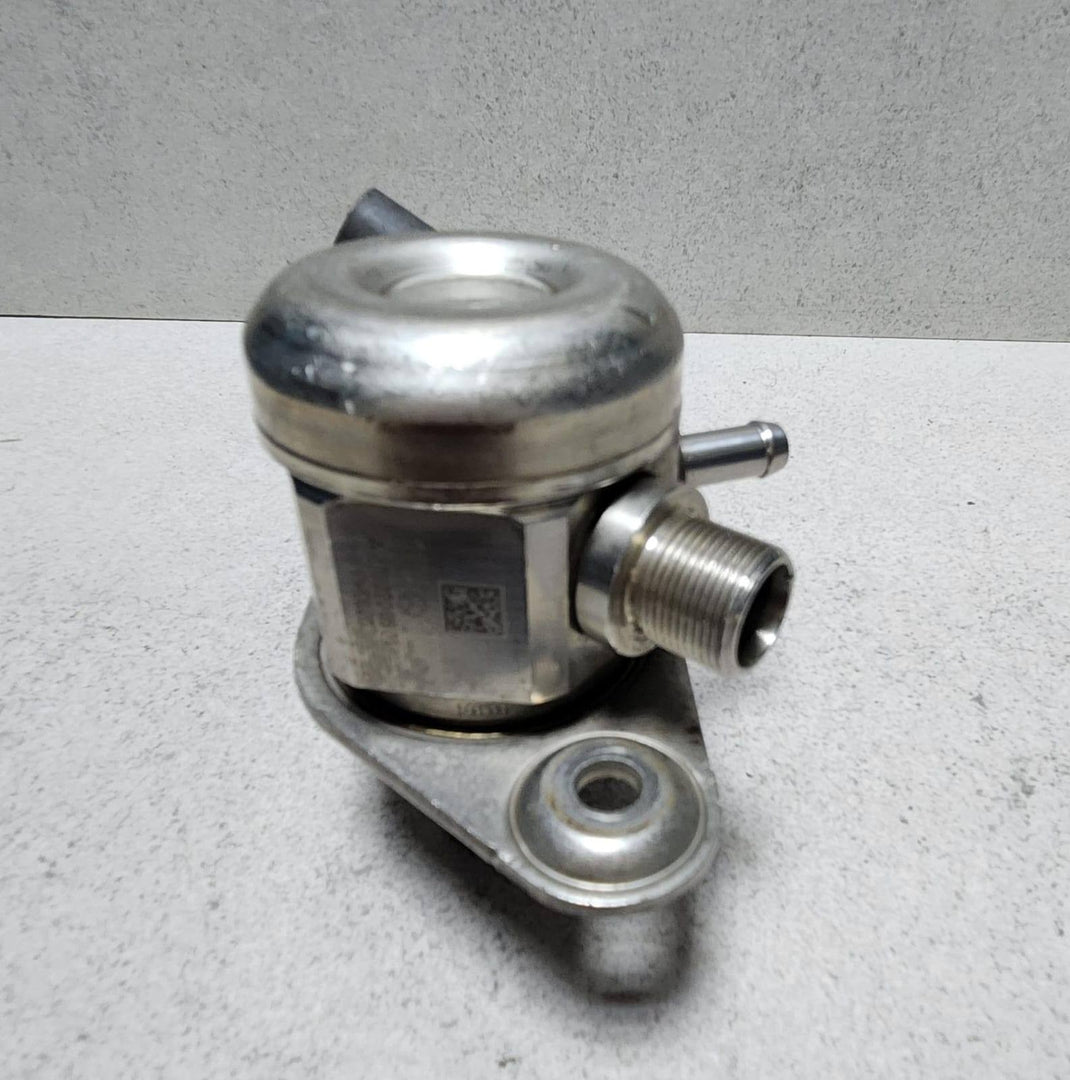 2014-2016 BMW 228i High Pressure Fuel Pump A2700700501 C180 GLA250, A200 B180   