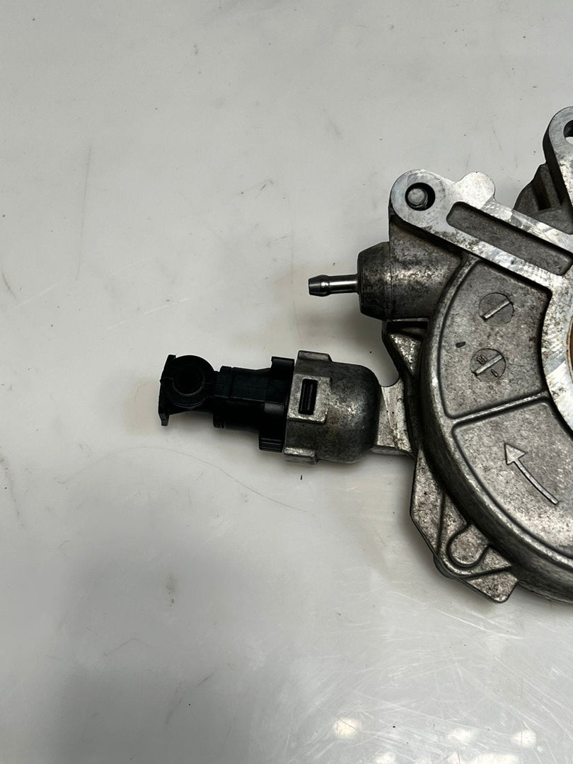 2010-2017 BMW 750i N63 5' 6' 7' X' M5 M6 S63 Brake Booster Vacuum Pump 7566291
