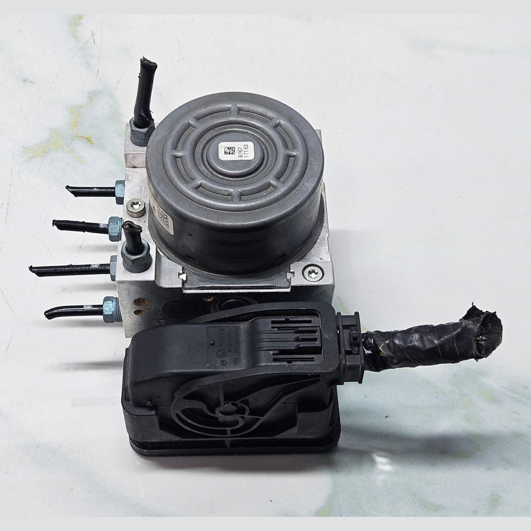 2015-2016 BMW X1 Abs Hydraulic Pump Control Module 6878051
