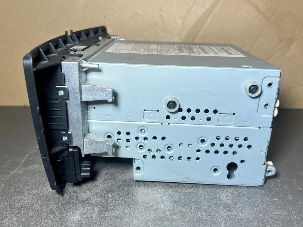 2014 - 2016 Mercedes Benz GL ML Class OEM Comand Navigation 6 CD Radio