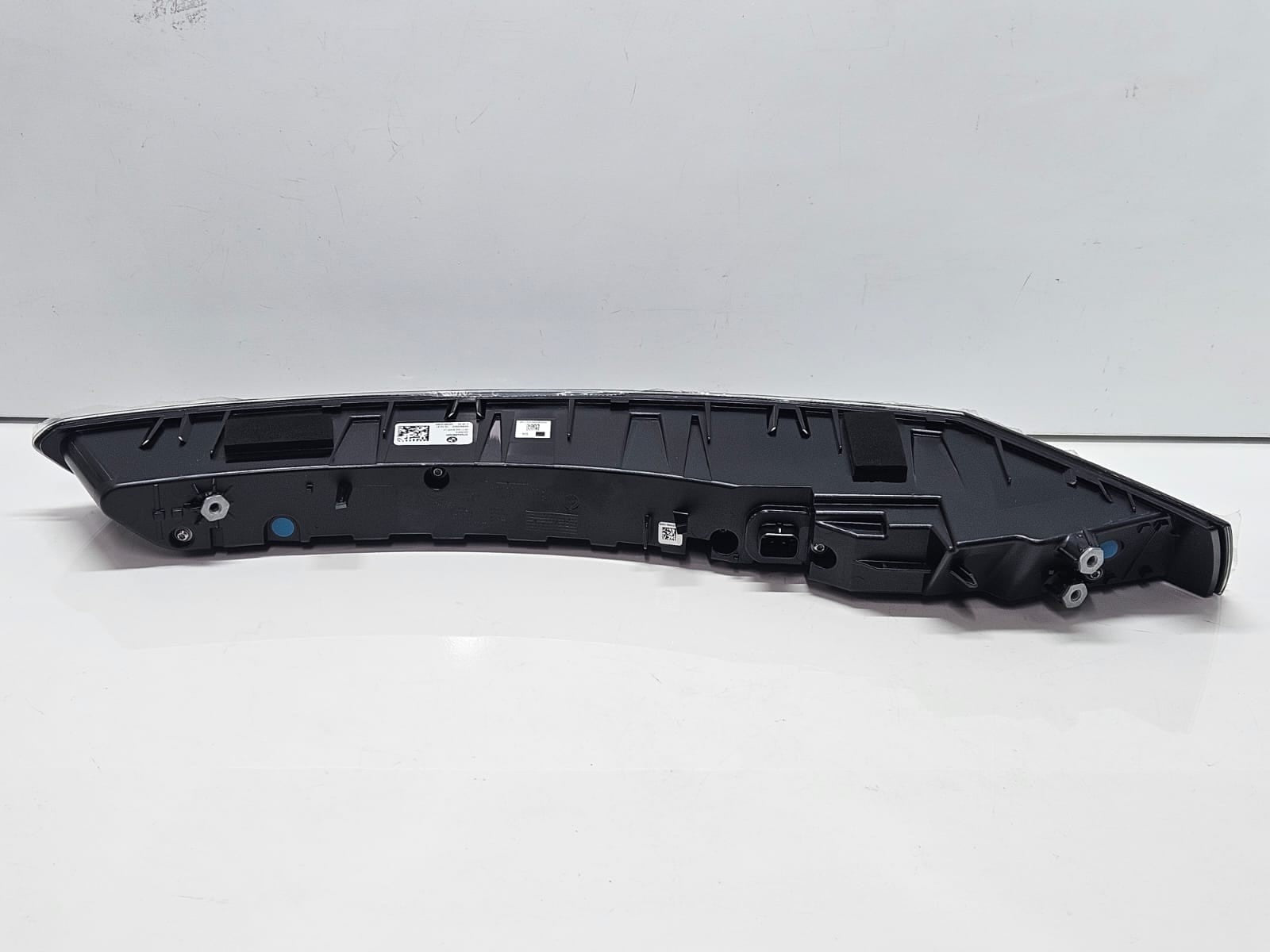 5A43BC5-Genuine 2021-22 BMW iX i20 Tailgate Tail Light Left Side ECE OEM NEW