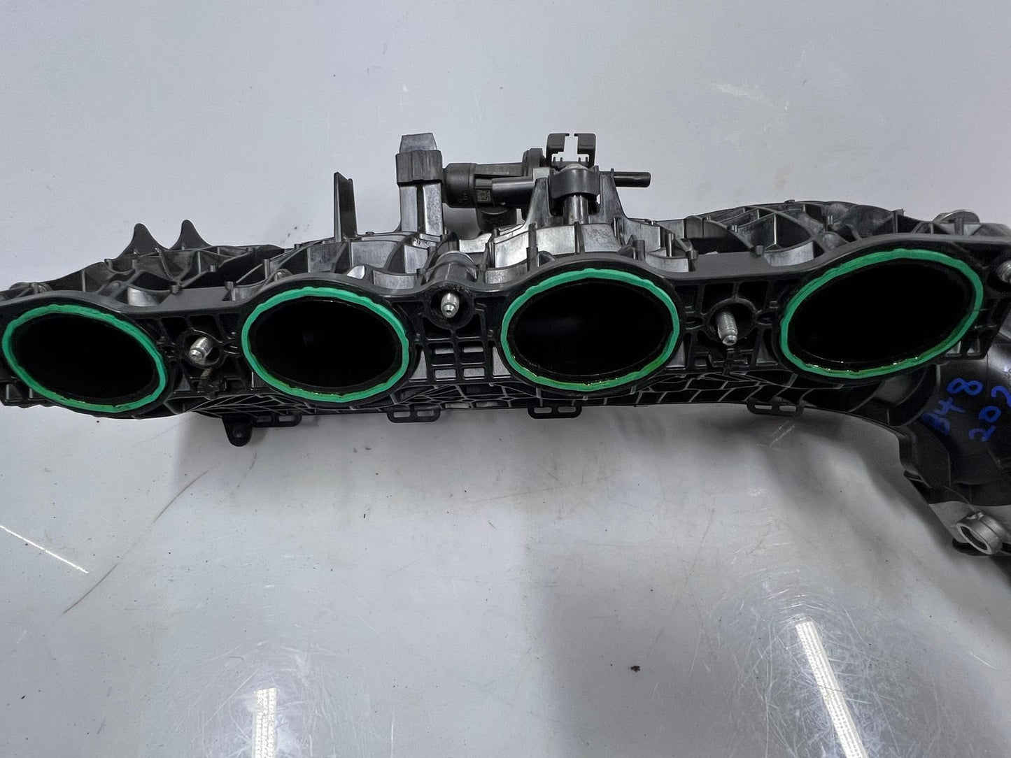 2018-2023 BMW M550i xDrive G30 Throttle Body 7619008