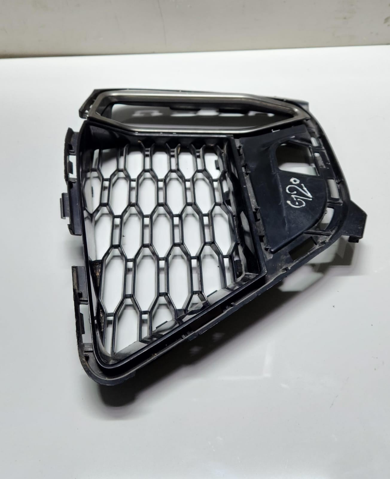 BMW M340 Bumper Ventilation Grille Right Front 8075650 3 Series G20 G21 M340