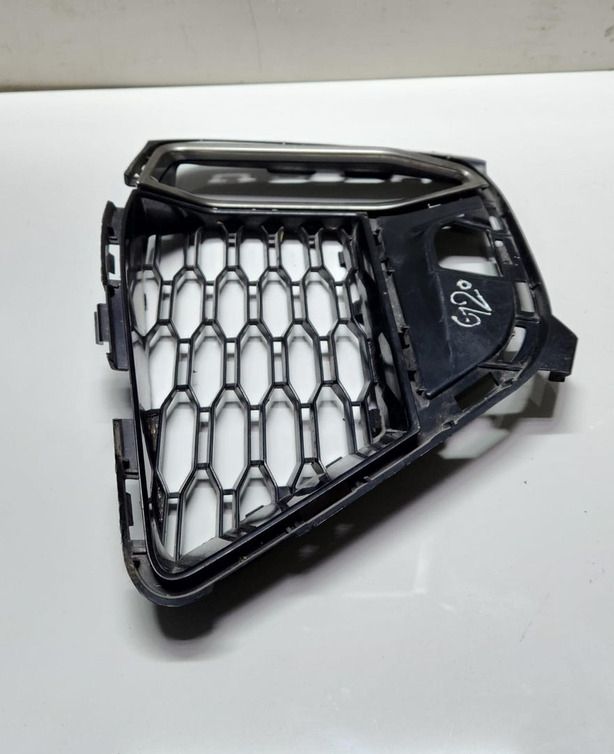 BMW M340 Bumper Ventilation Grille Right Front 8075650 3 Series G20 G21 M340