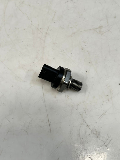 BMW 3 7 Series F30 F31 F35 G11 G12 Oil Pressure Sensor 8614494 OEM