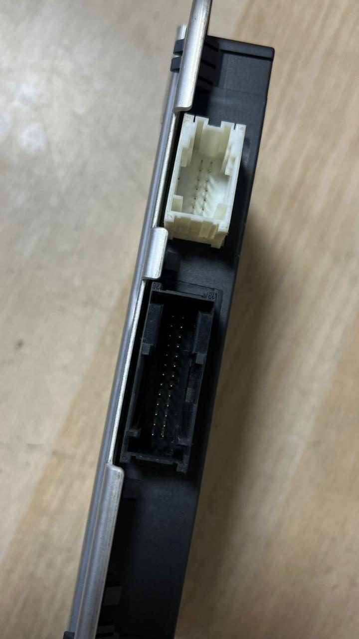 BMW 2014 BMW M6 Footwell Module 9345377 LED ADAPTIVE LCI FRM3