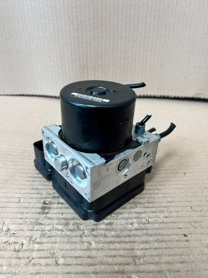 2012-2013 BMW 335i F30 F20 ABS BRAKE Pump Control Module 6793931 OEM