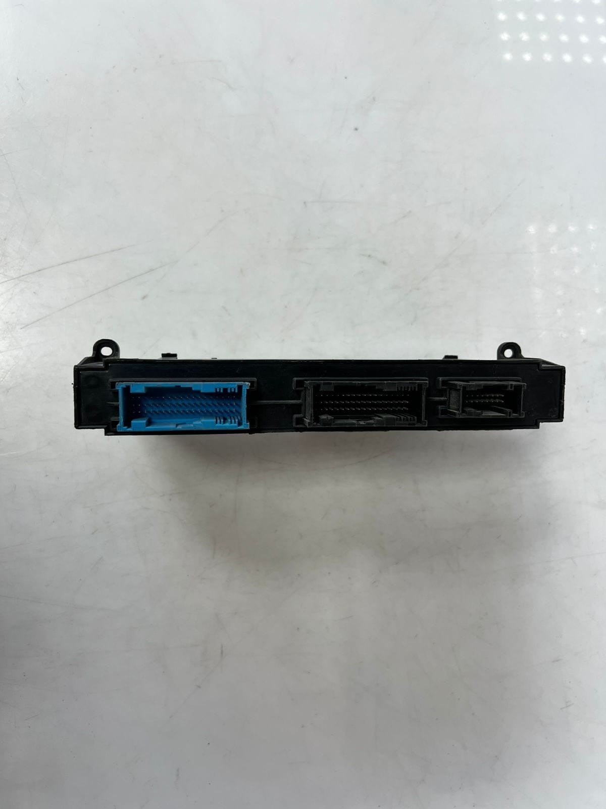 2011-2017 BMW X3 F25 and X4 F26 Body Control Module Junction Box 9305712 OEM