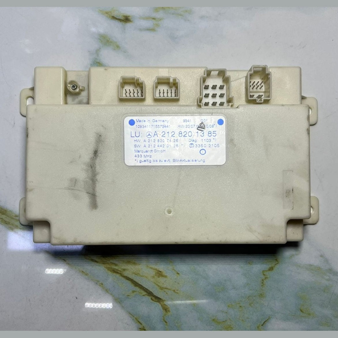 2010 Mercedes-Benz E350 Keyless Go Control Module A2128201385 E350 W212