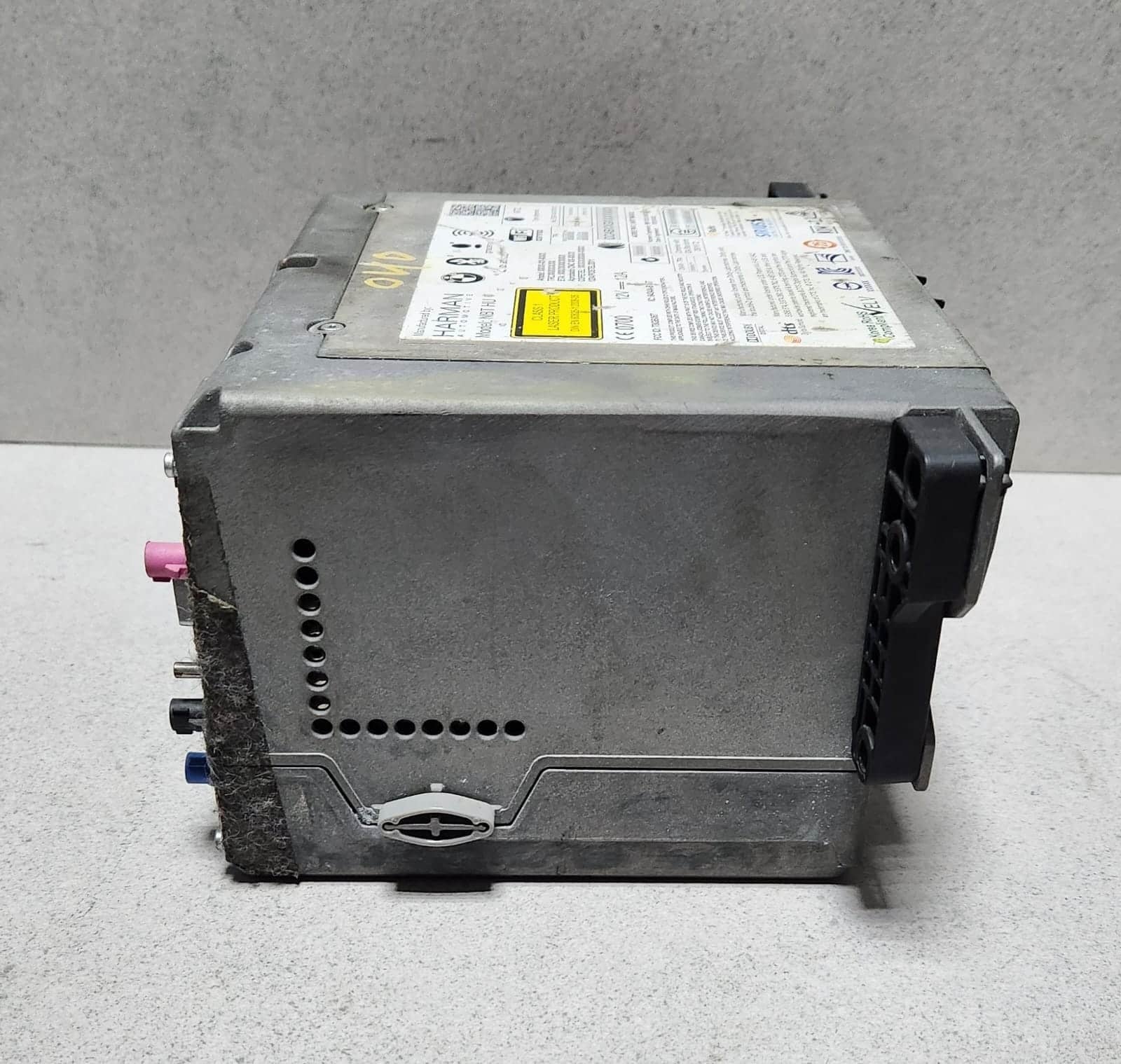 2011-2013 BMW 528i Radio Navigation Head Unit 9311040 5 Series F10 528i 535i 