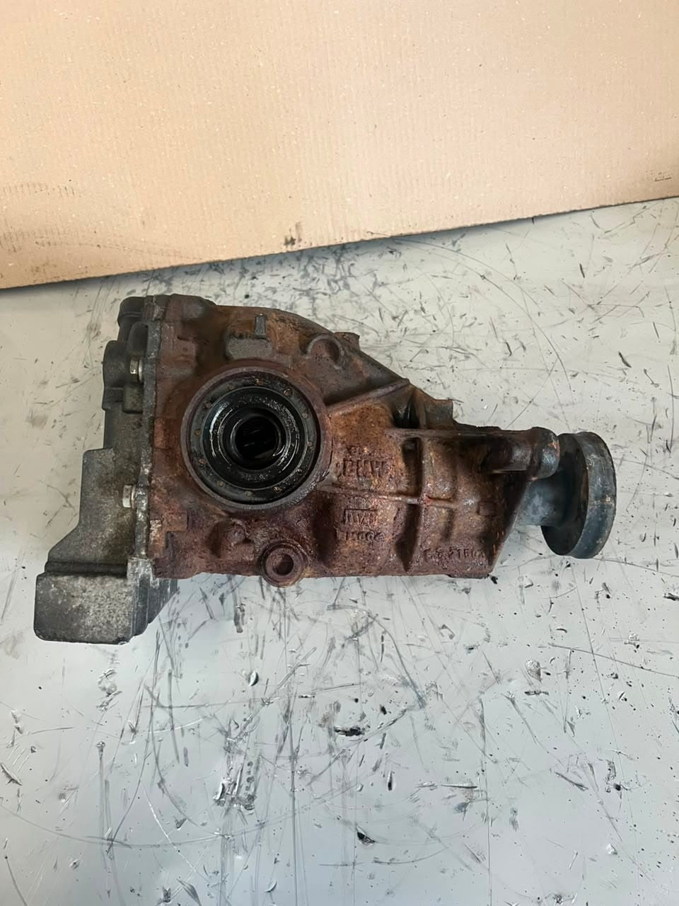 BMW 5 Series E60 530i M54 with 3.46 ratio Rear Differential 7516881 OEM