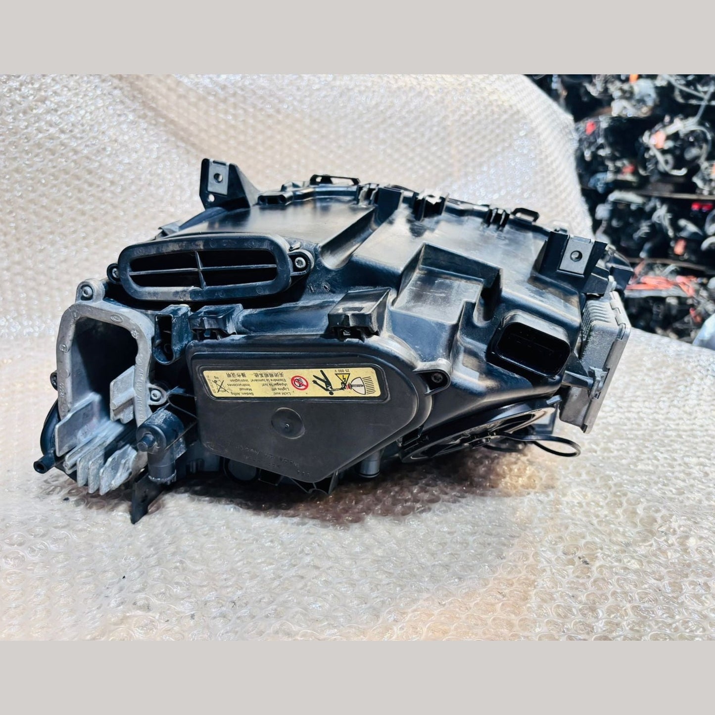 Bmw 7 Series 740LI 2009-2012 F02 Xenon Right side Headlamp 7182138