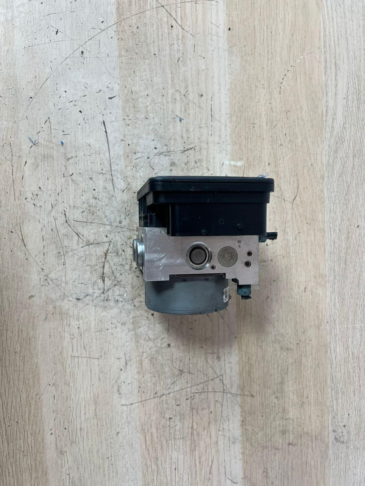 BMW F30 3 Series Anti-Lock ABS Brake Pump Module Assembly Unit 6869726