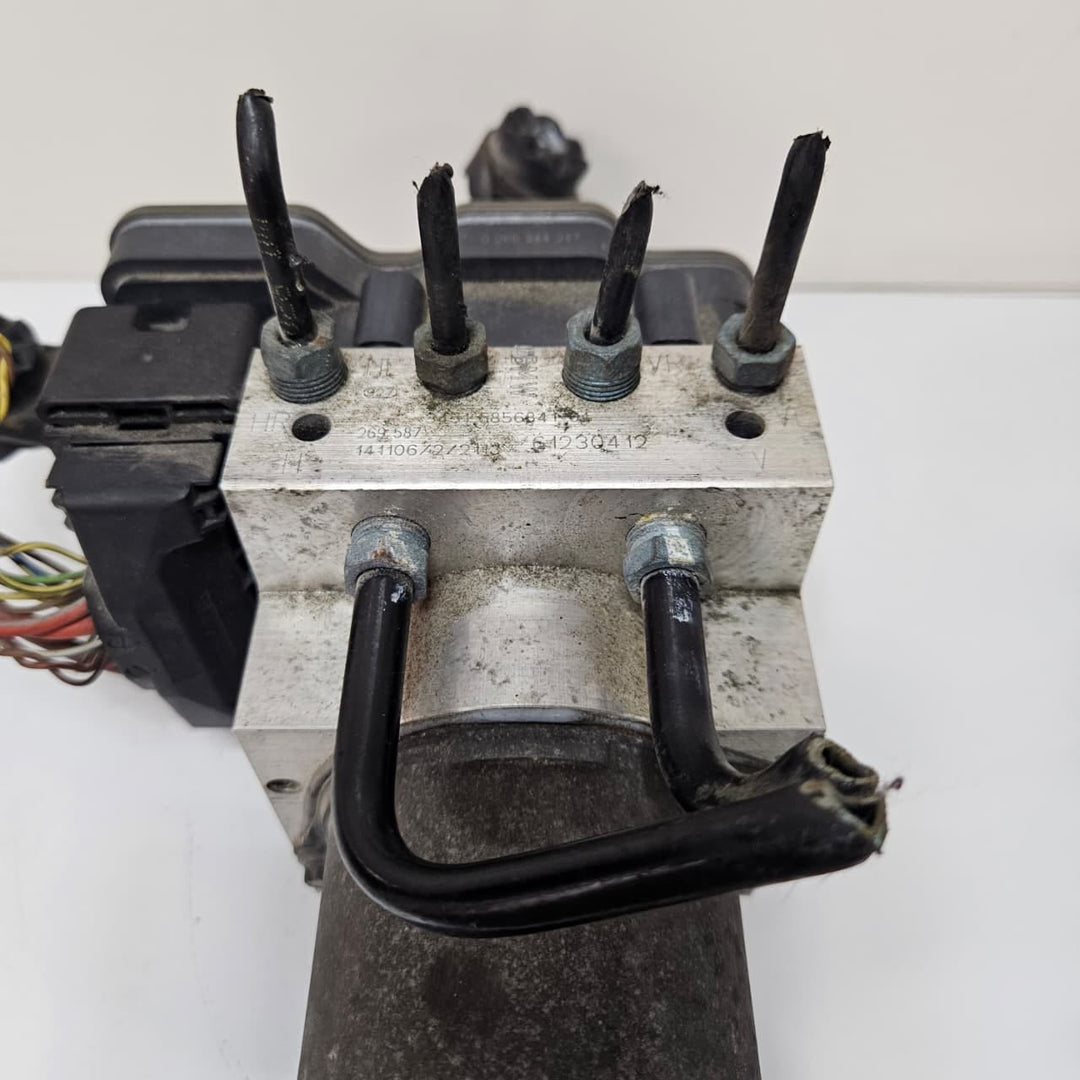 2014-2015 BMW X5 F15 and X6 F16 ABS Pump Control Module 6864790 USED