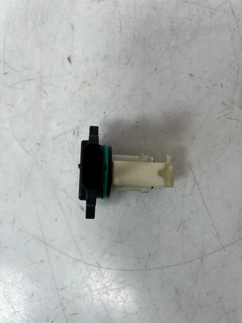 BMW F07 F10 F11 F18 F01 F25 E90 523i 528i 530i 535I Mass Air Flow Sensor 7593624