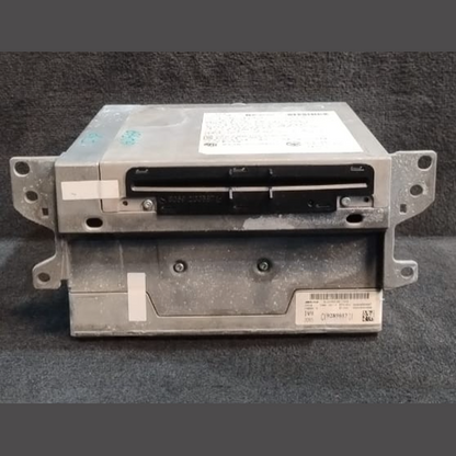 OEM BMW F30 HEADUNIT HIGH NAVIGATION RADIO CIC - 9289617‑01