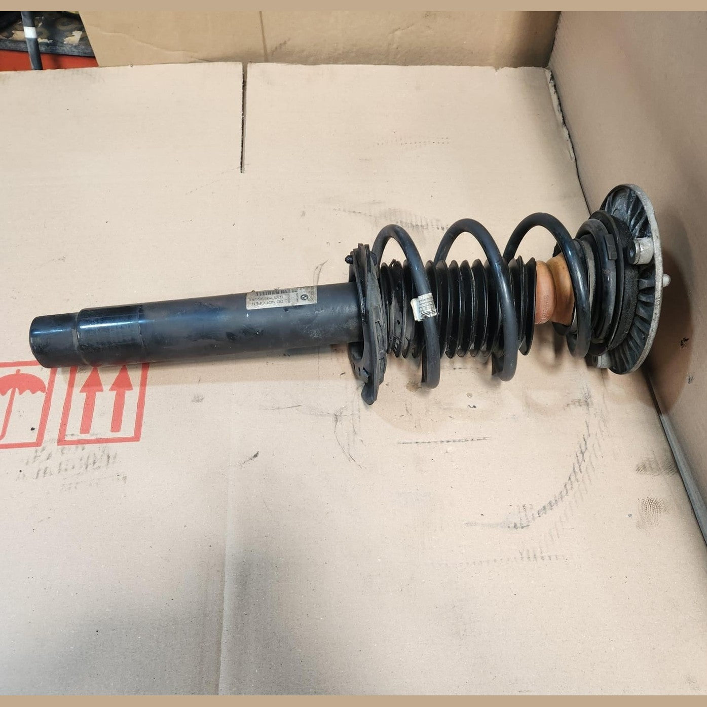 BMW Front left Shock Absorber 6850357 F20 F21 and F33