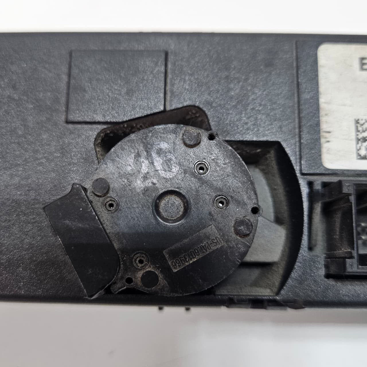 2007 BMW 328i, 335i, E92 Climate Control Unit 9147300