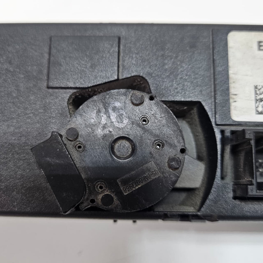 2007 BMW 328i, 335i, E92 Climate Control Unit 9147300