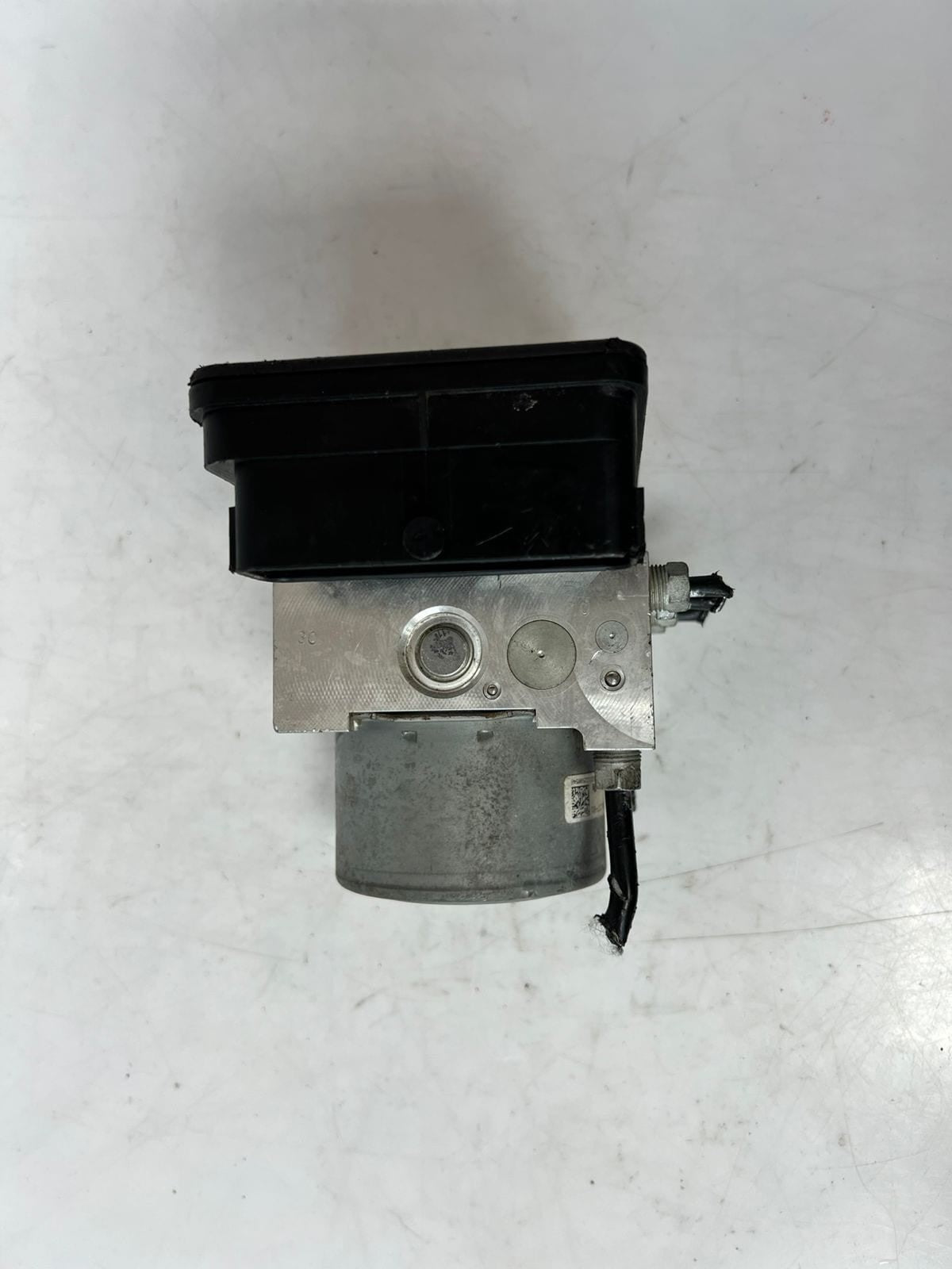 2014-2021 BMW i3 101 LCI Abs Brake Pump Modulator Unit DSC 6896138 OEM