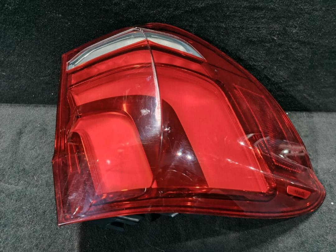OEM BMW X5 F15 F85 X5M 2014-2018  REAR LEFT SIDE OUTER LED TAIL LIGHT - 7290103