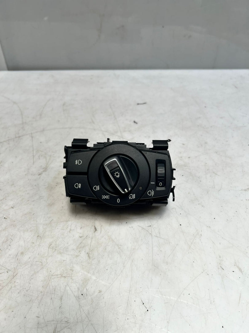 BMW 3-Series E88 E82 E90 E91 X1 E84 HALOGEN Headlight CONTROL Switch 9169406 OEM