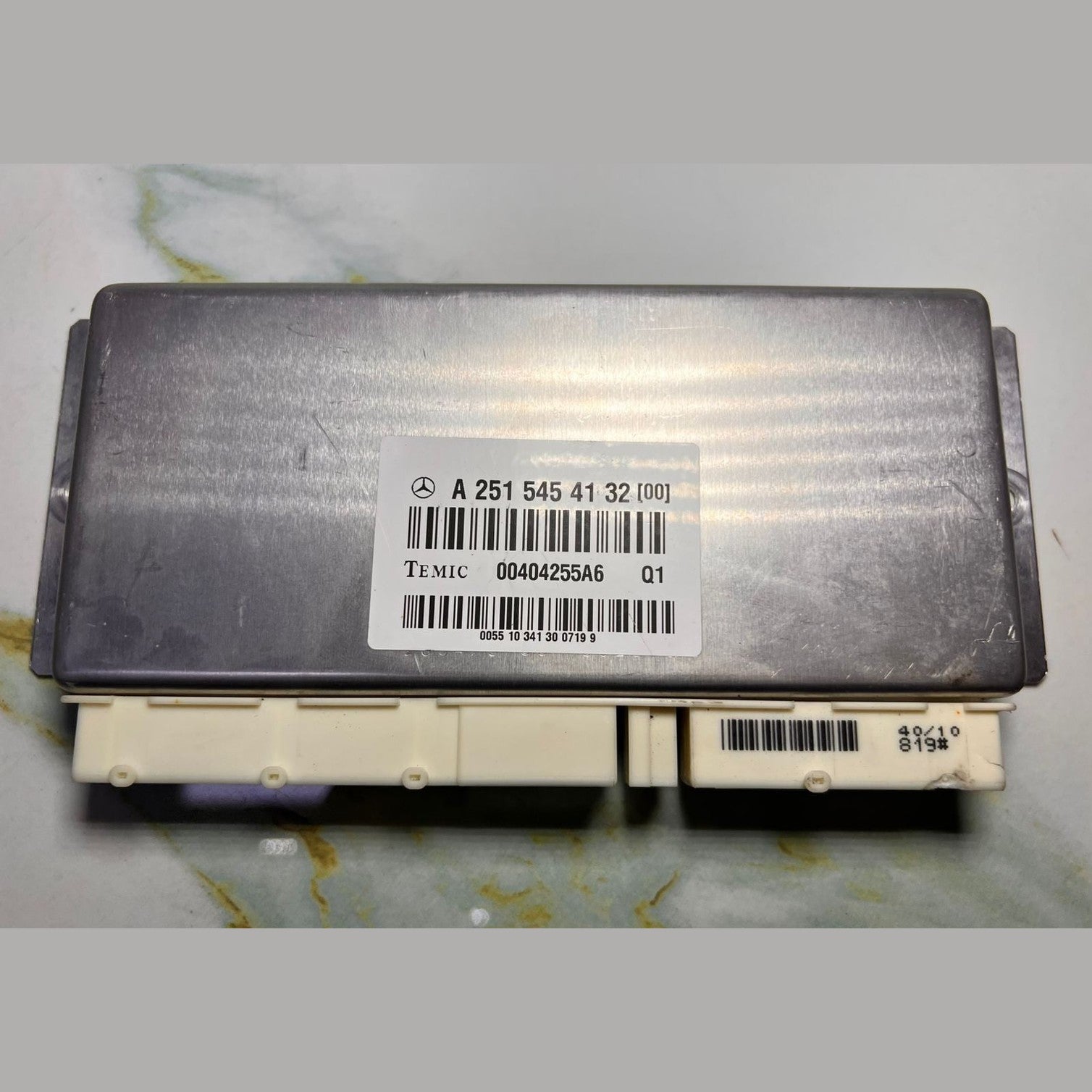 2007-2013 Mercedes-Benz GL450 Air Suspension Control Module A 251 545 41 32