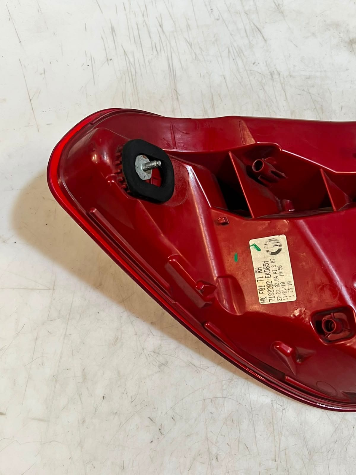 2009-2012 BMW 7 Series F01 F02 750i N63 Right SIDE Tail Light 7182202 LHD OEM