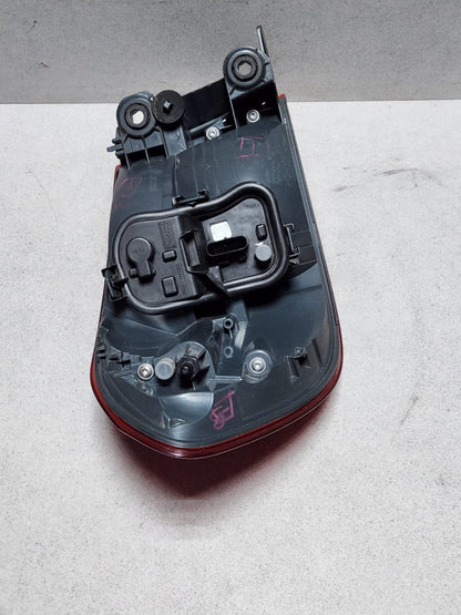BMW Outer Tail Light 7296098 F32 F33 F36 F82 F83 and M4