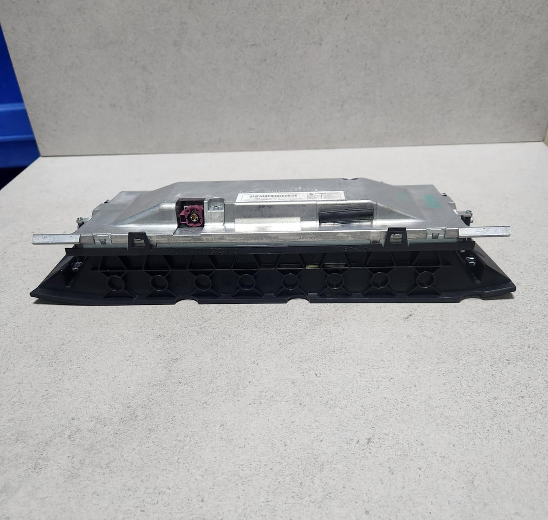 2013-2015 BMW 740i Central Information Display Screen 9284969 7 Series F01 F02