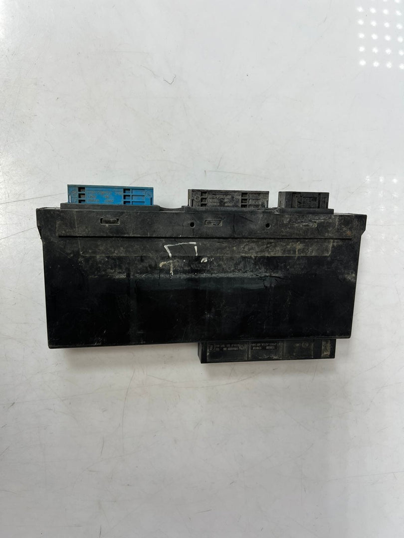 BMW 528i 535d 535i 550i 740Li 750i Fuse Junction Box Control Module 9267456 OEM
