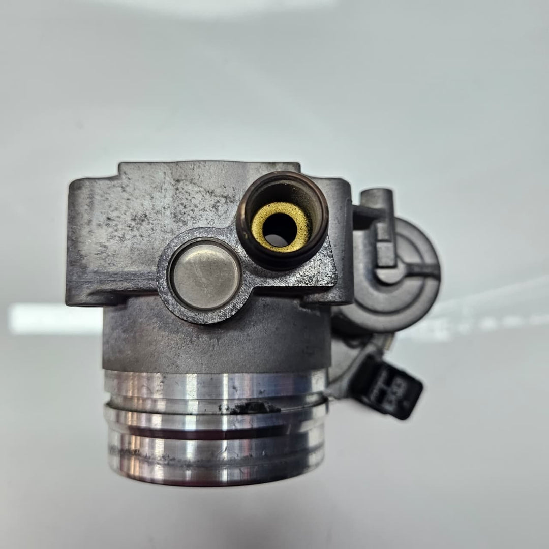 7588625-2011-2016 BMW F10 528i F30 328i N20 engine Throttle Body OEM
