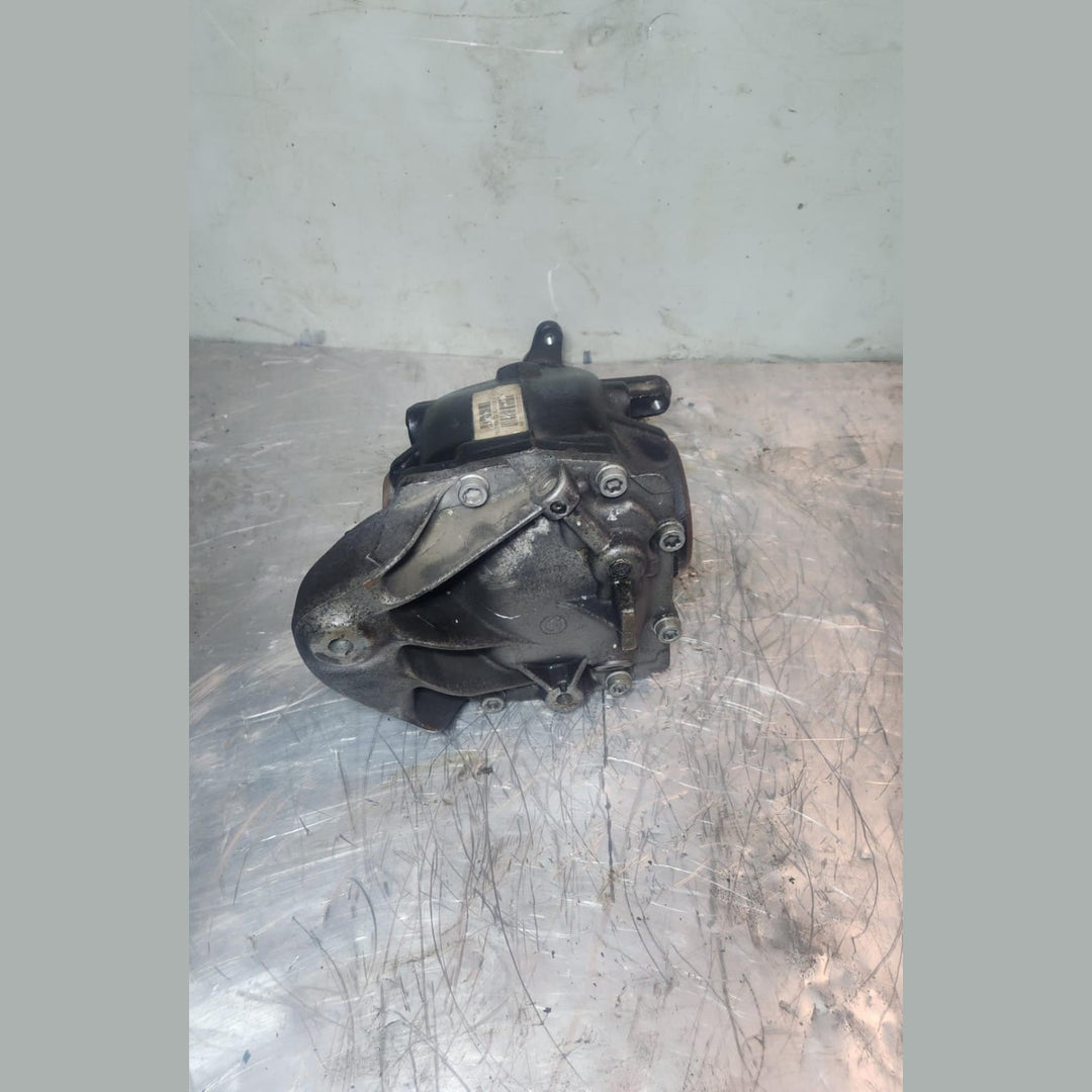 2015-2016 BMW 228i Rear Differential Carrier Assembly 7612168 230i 328i 330 2.81