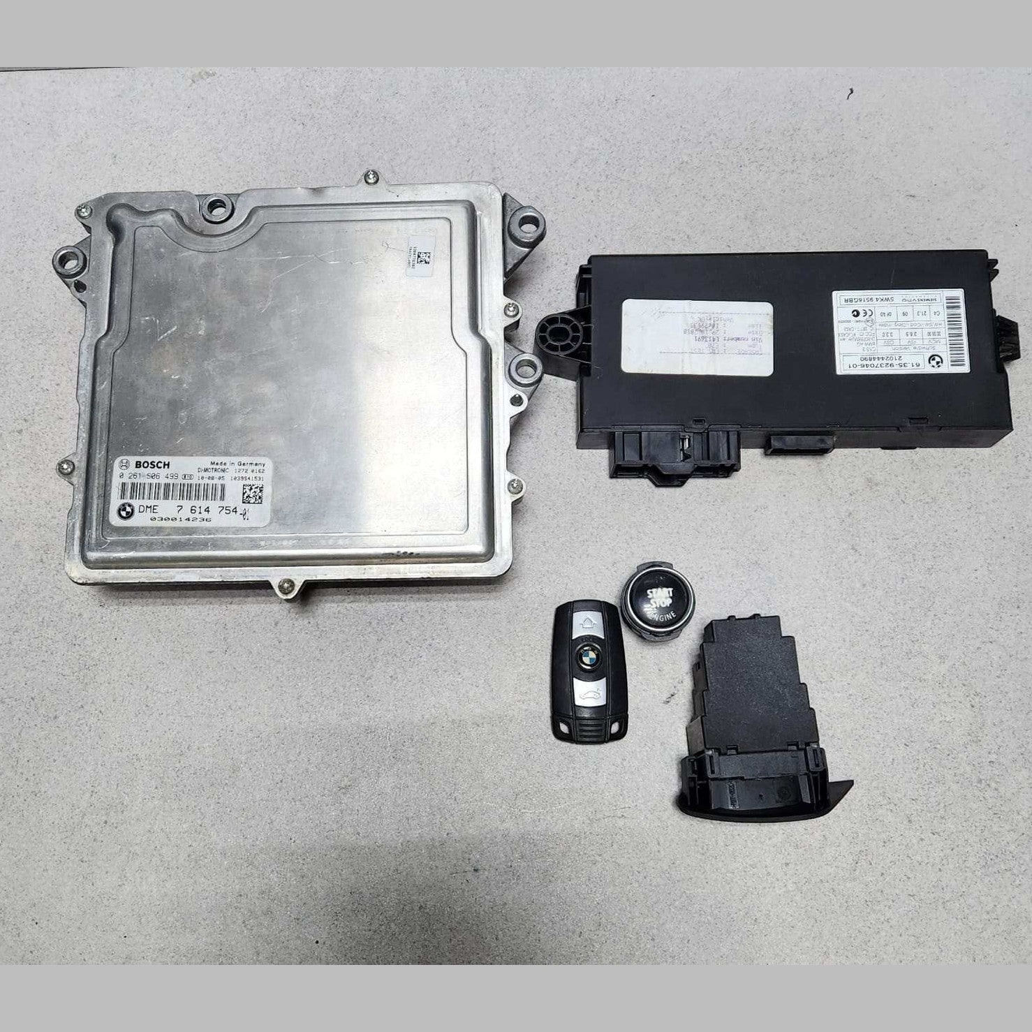 2011 BMW X5 E70 3.5i Engine Control Module DME 7614754 535i X5 E70 ECU SET