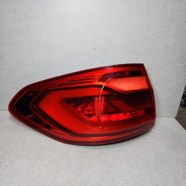BMW 5 Touring Rear Tail Light Left Outer Led 7388947 5 Series G31