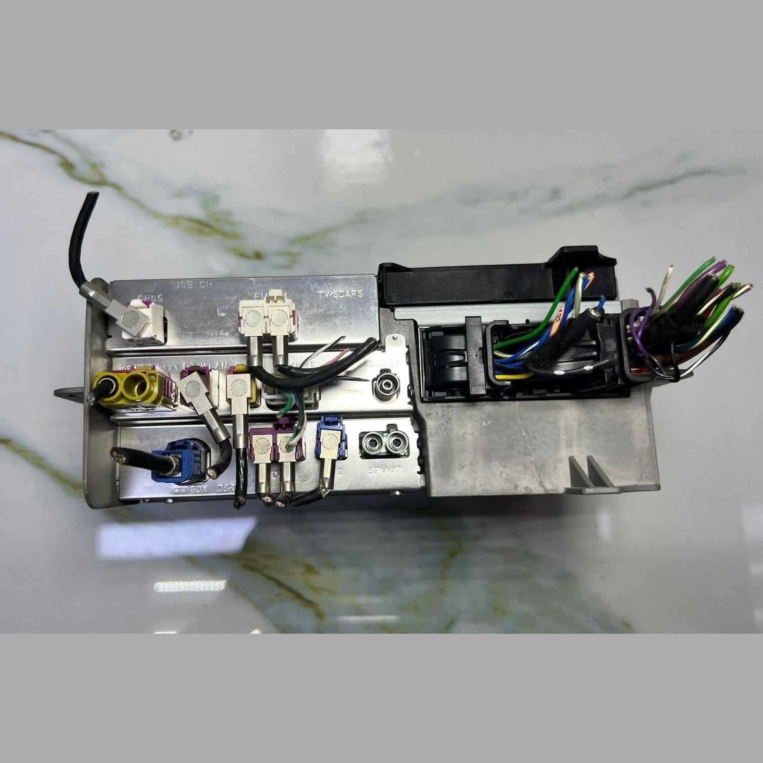 17-23 Mercedes W247 W118 CLA Radio Audio Multimedia Head Unit  A247 9001510 OEM