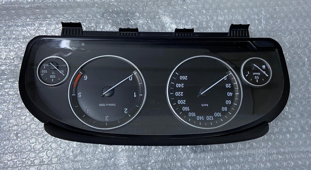 OEM BMW F10 2014 DIESEL SPEEDOMETER / INSTRUMENT PANEL CLUSTER 9348714