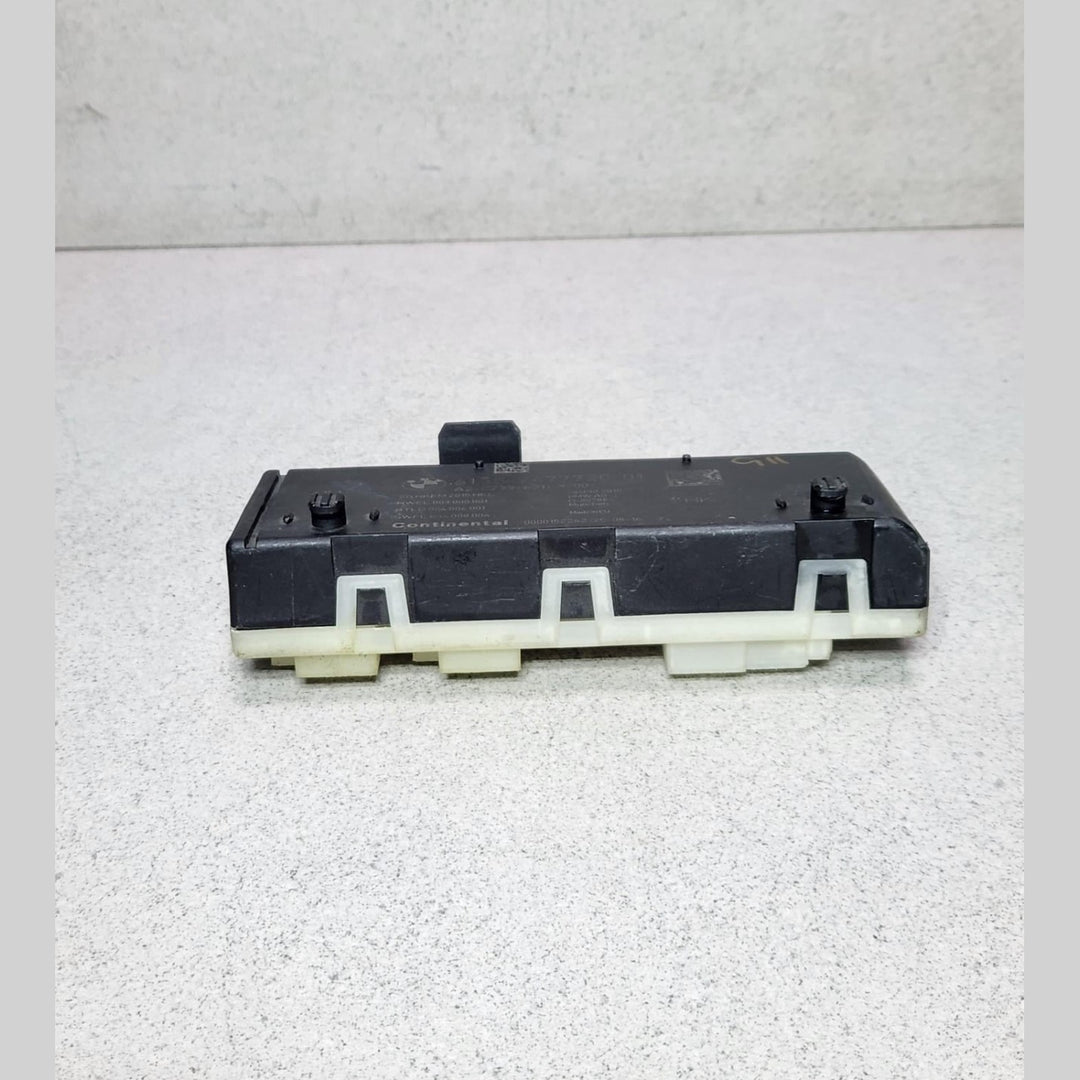 BMW 730Ld xDrive Tailgate Control Unit 7477720 7 Series G11 G12 OEM