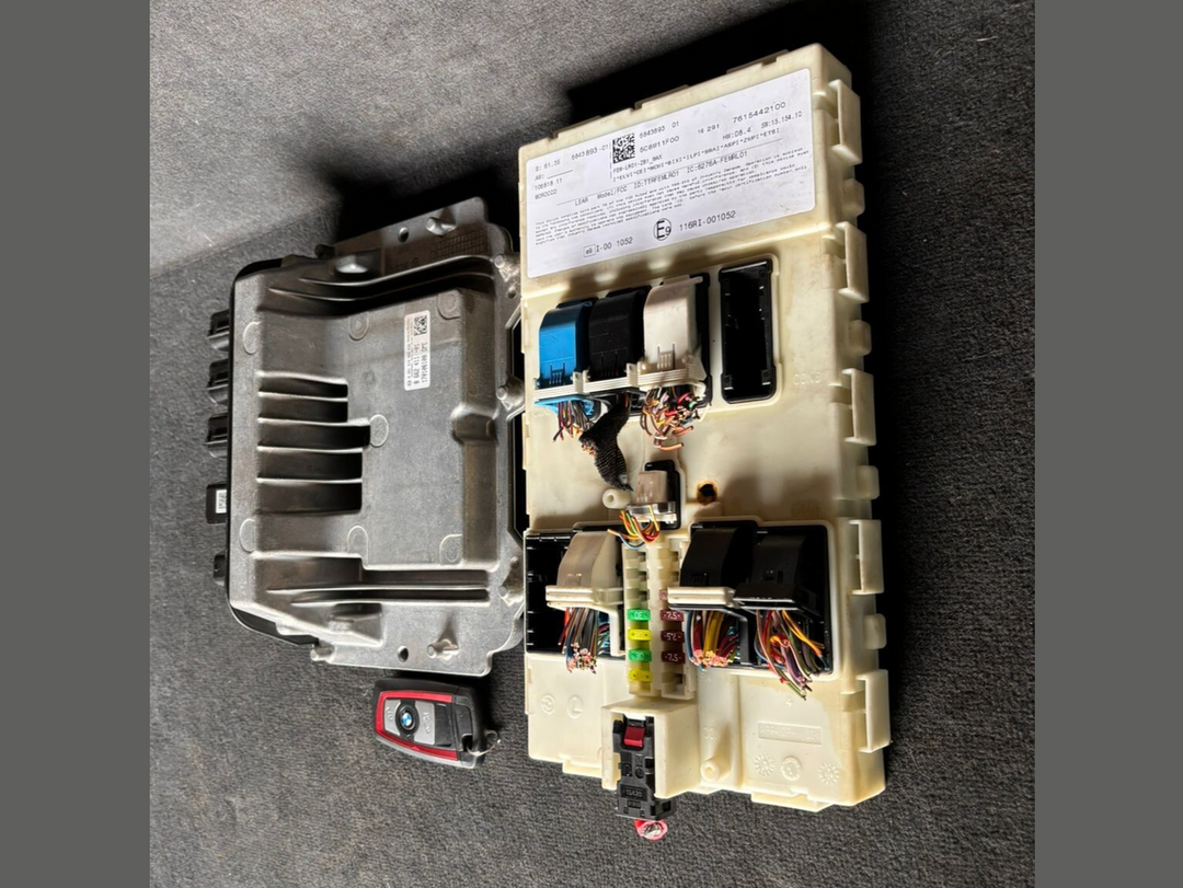 BMW 118i 318i F30 F20 2015 B38 ENGINE CONTROL ECU SET COMPLETE + KEY DME 8662411