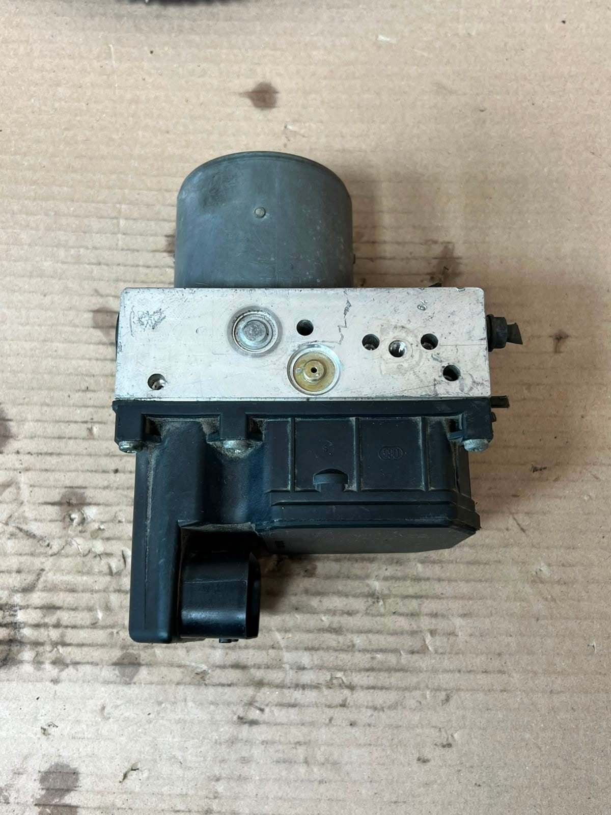 2001-2003 BMW 5' 7' 525i E38 E39 ABS Pump Control Module 6750345 OEM