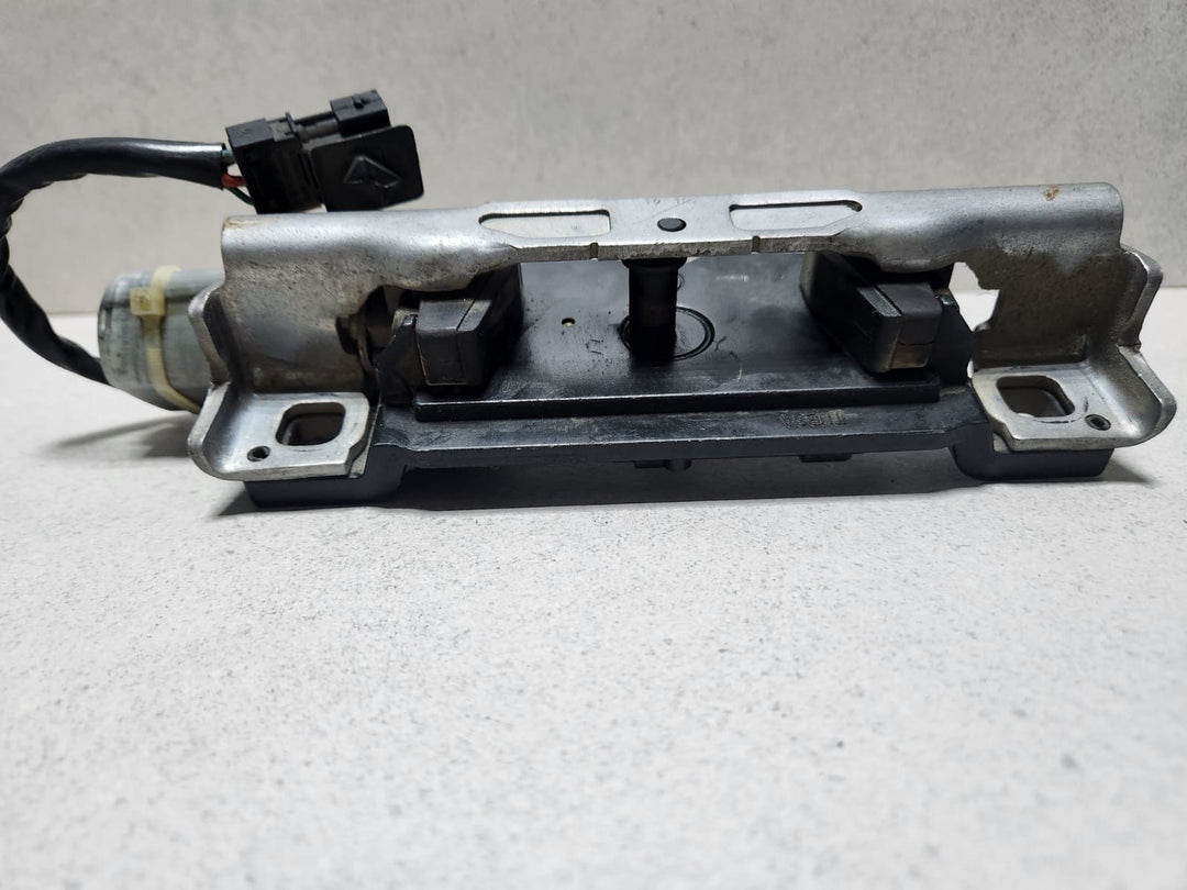 2008-2014 BMW X6 Trunk Lid Lock Actuator 7114613 E71 E72,5 Series E61