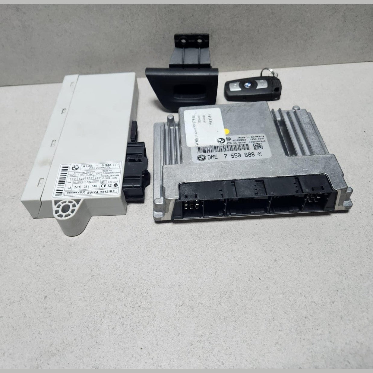 BMW Engine Control Unit 7550688 E81 E87 116i  N45 ECU SET 