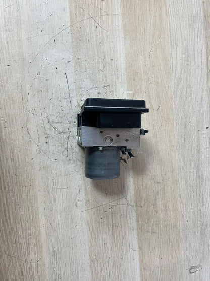 OEM BMW X1 E84 And E90 Hydraulic Unit ABS Pump Module 6860214
