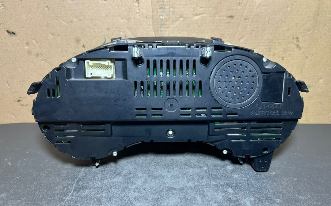 14-17 Mercedes-Benz W117 CLA 250 Instrument Cluster Speedometer A117 9007301 OEM